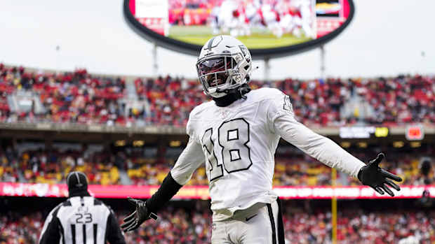 Jack Jones vs Raiders